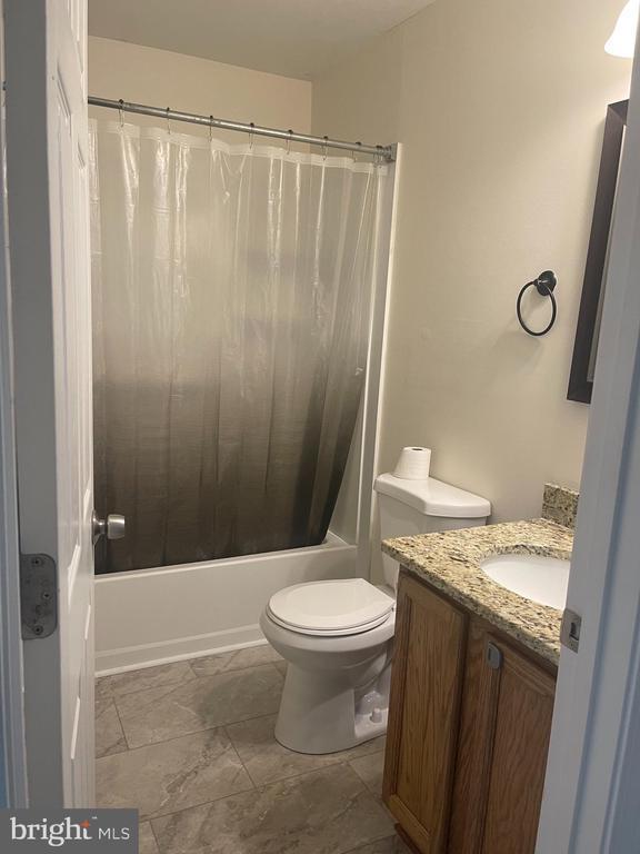 6178 5TH, King George, VA 22485