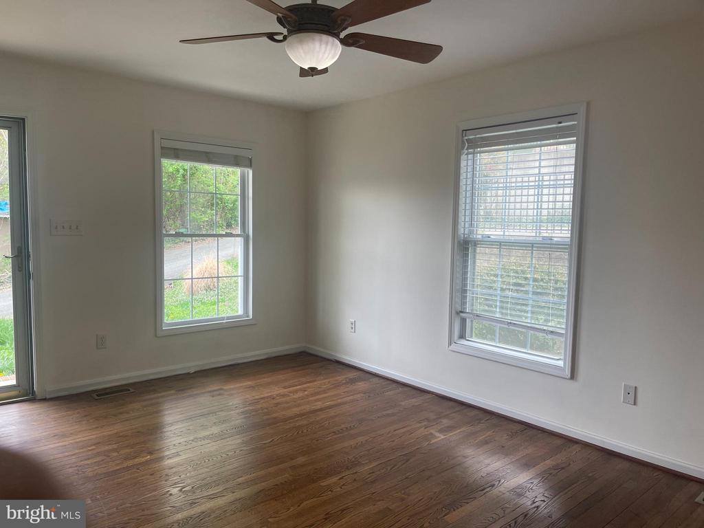 6178 5TH, King George, VA 22485