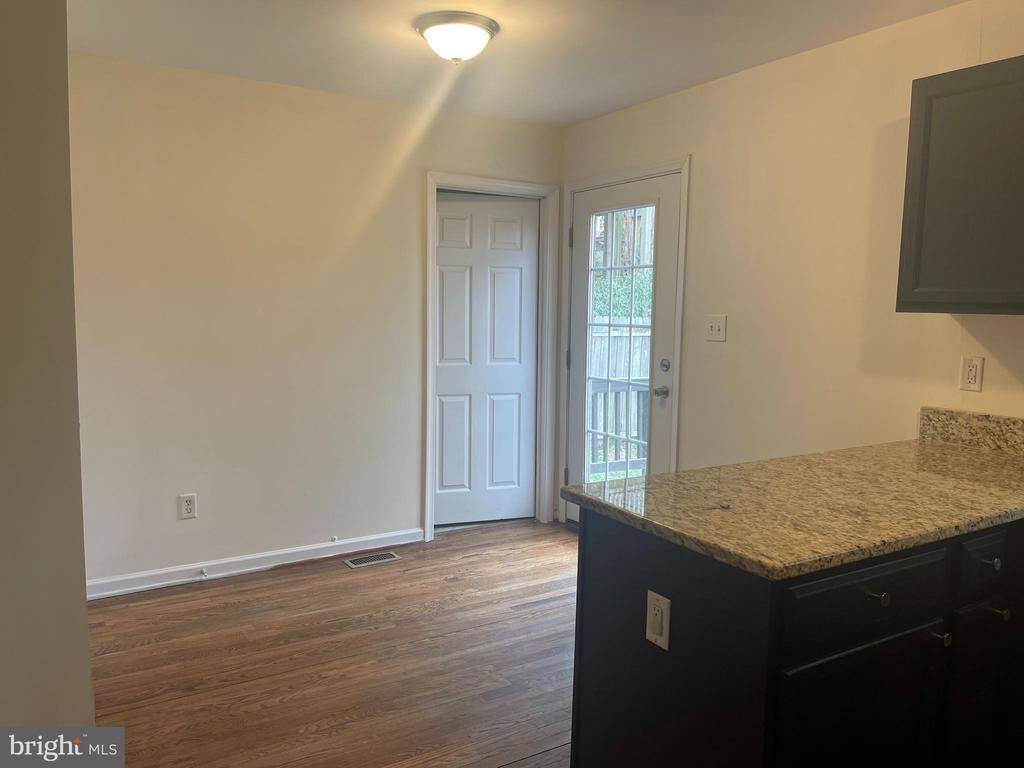 6178 5TH, King George, VA 22485