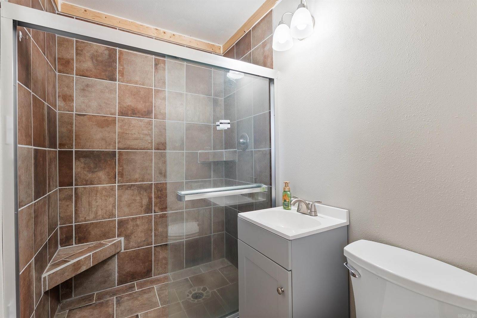 1001 Loop Road, Sherwood, AR 72120