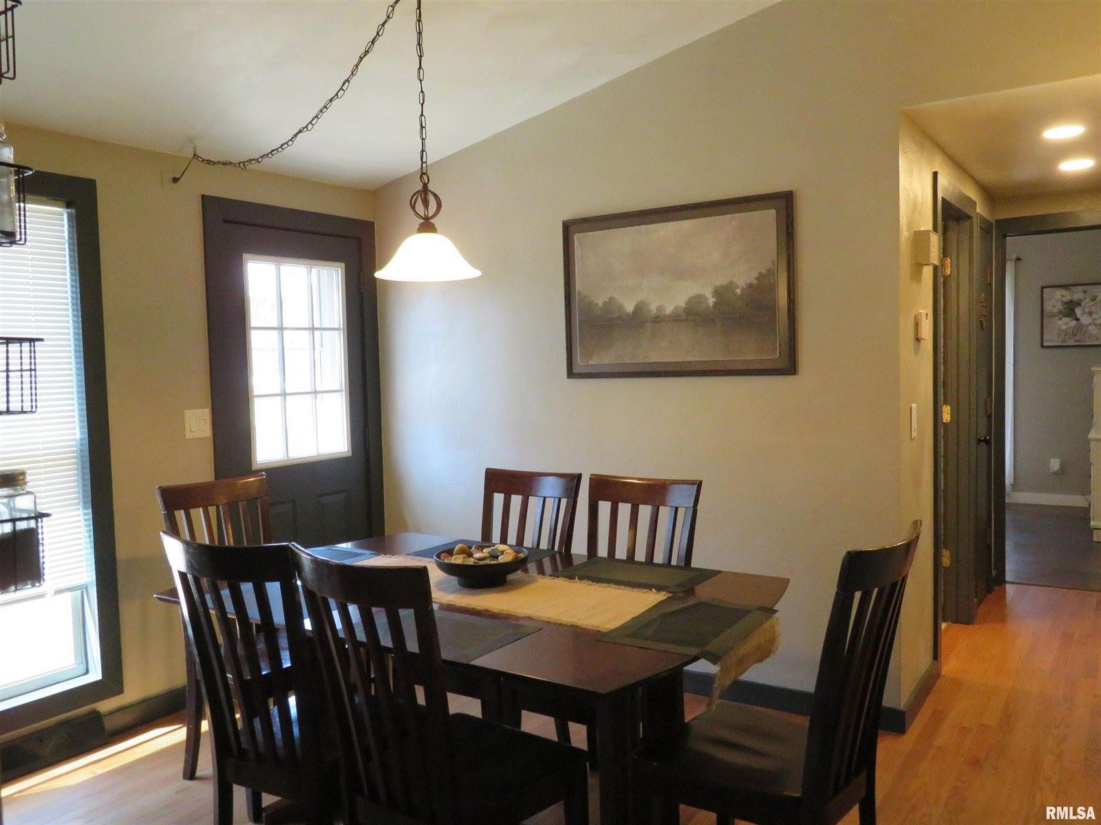 503 North Prospect Street, Cambridge, IL 61238