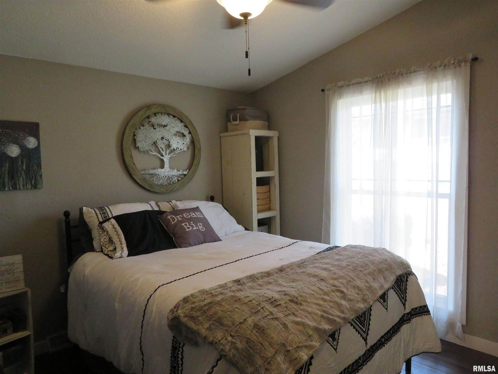 503 North Prospect Street, Cambridge, IL 61238