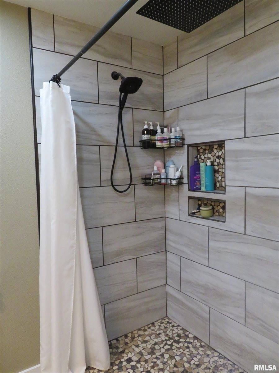 503 North Prospect Street, Cambridge, IL 61238