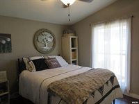 503 North Prospect Street, Cambridge, IL 61238