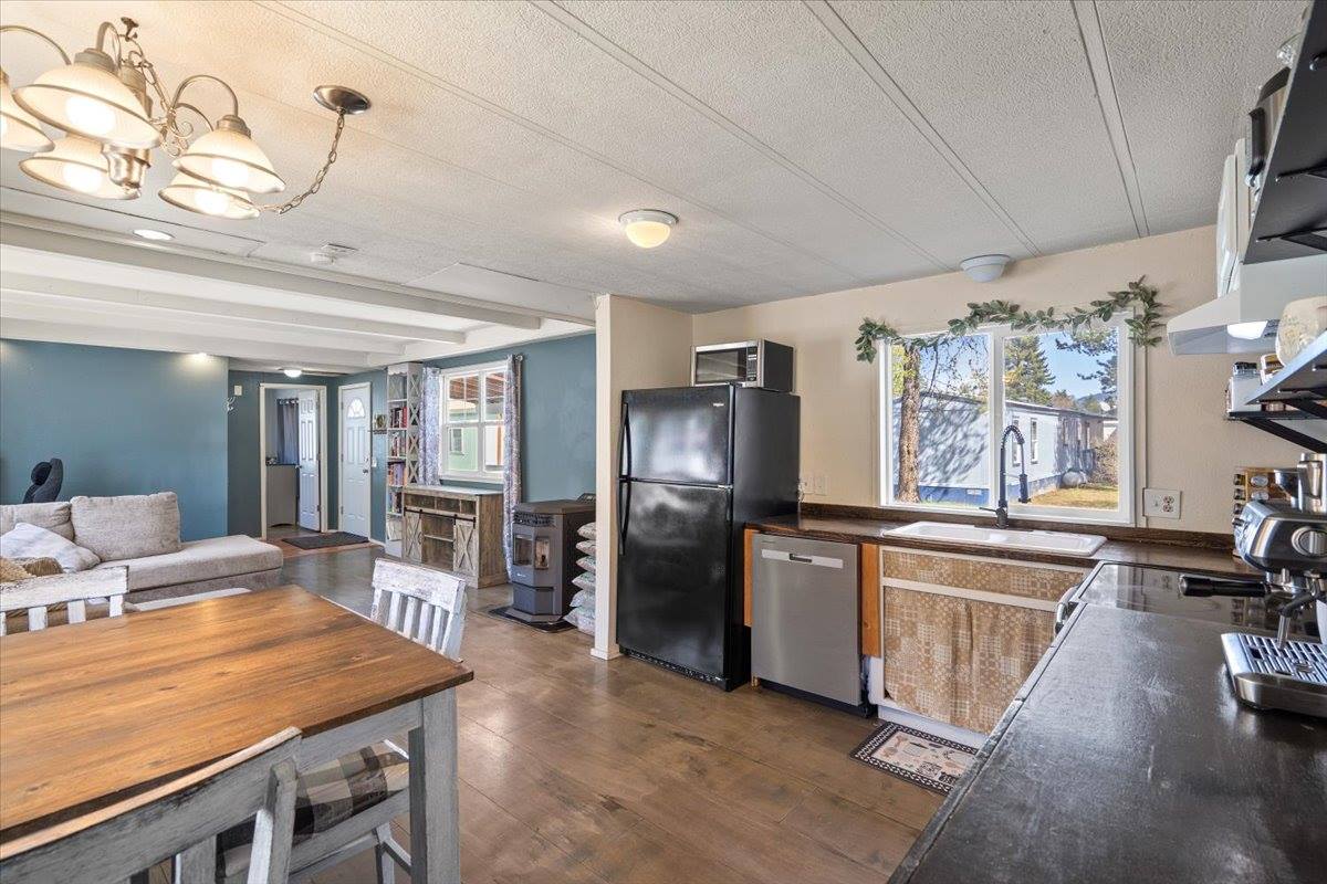 468800 Highway 95, Sagle, ID 83860
