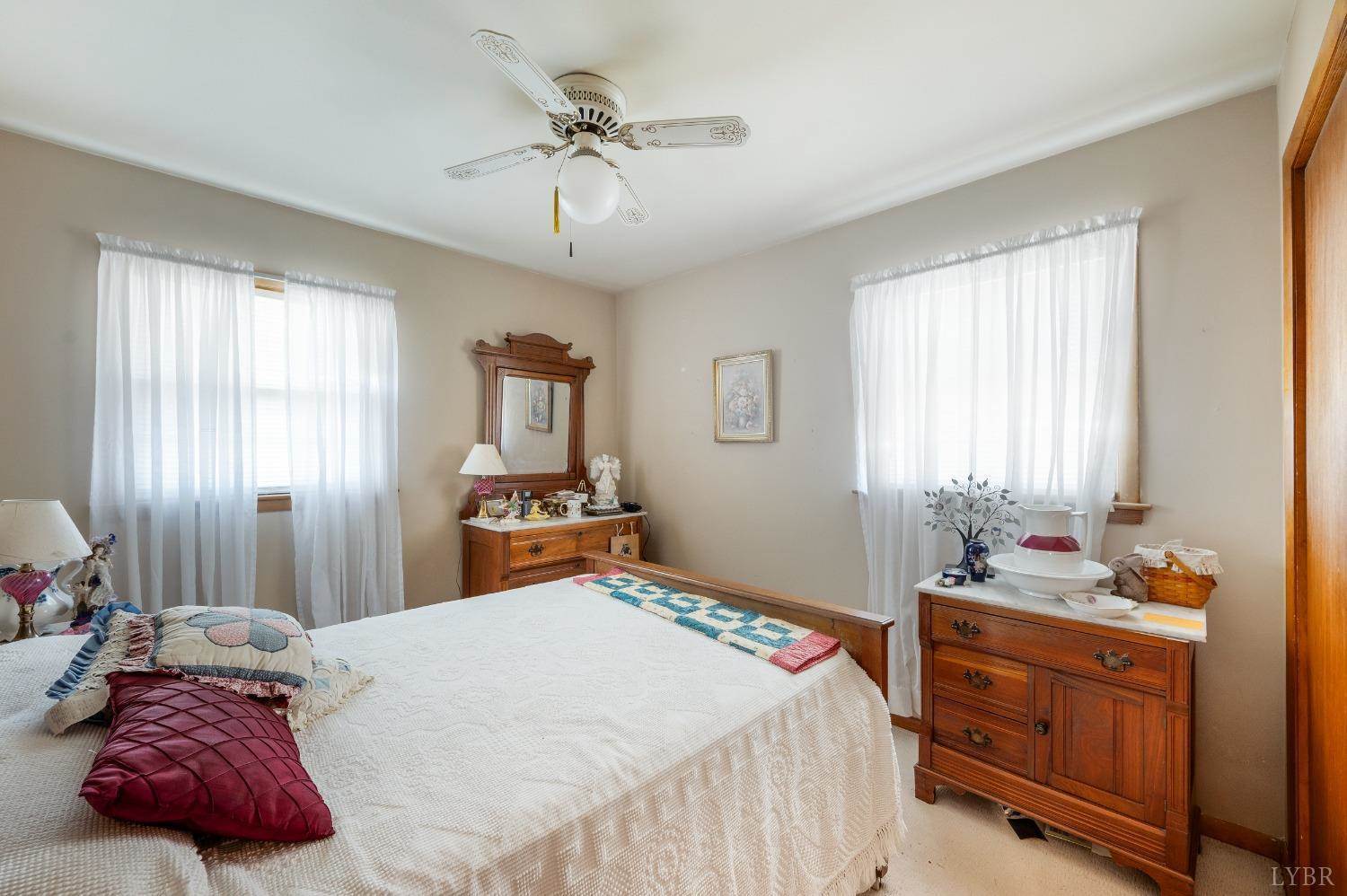 5906 Edgewood Drive, Lynchburg, VA 24502