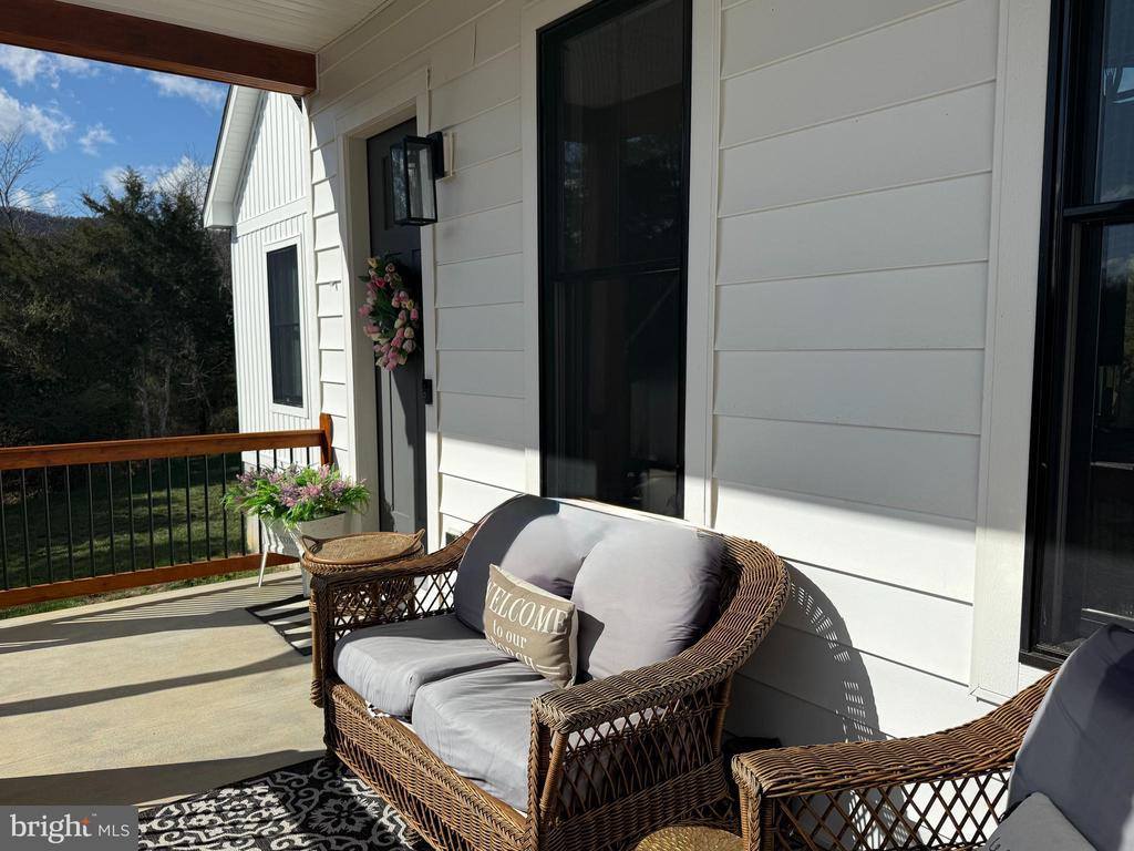 588 Savannah Drive, Strasburg, VA 22657