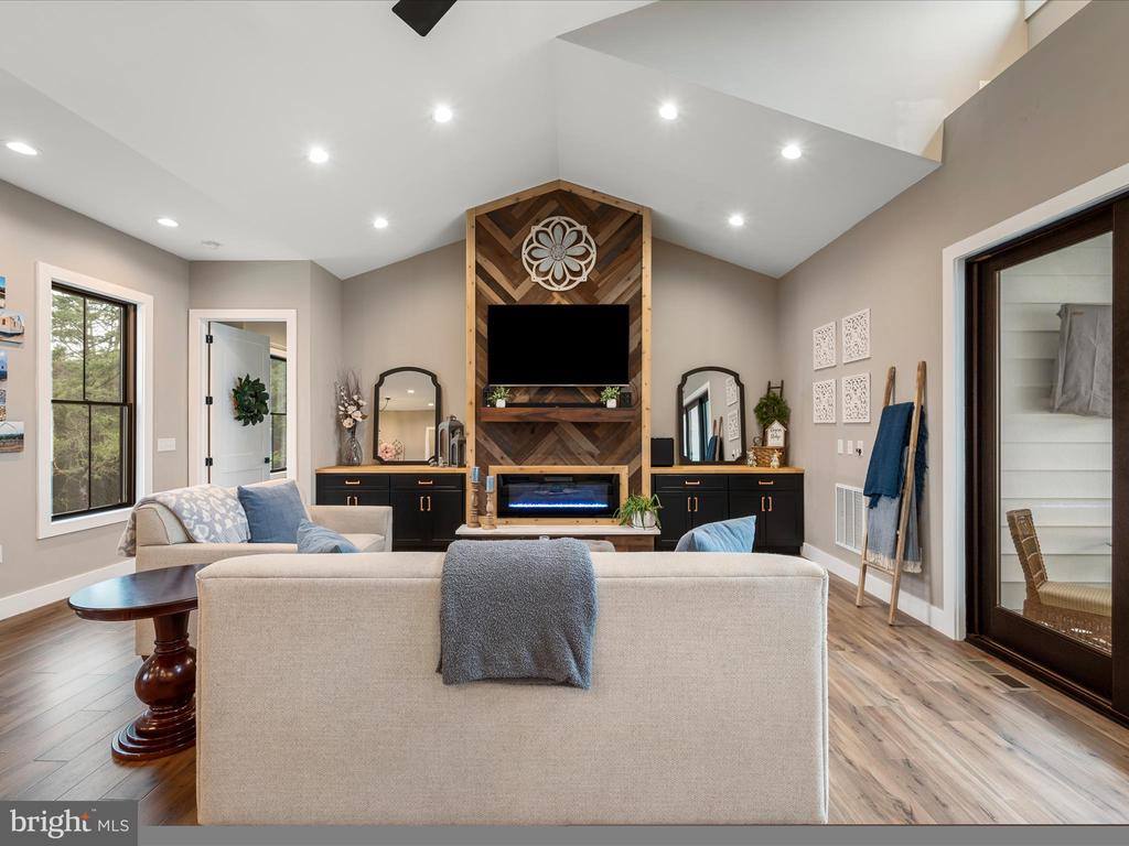 588 Savannah Drive, Strasburg, VA 22657