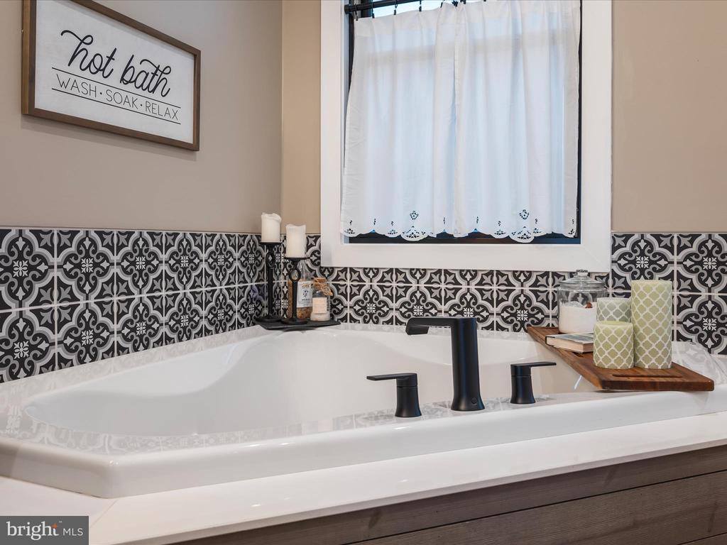 588 Savannah Drive, Strasburg, VA 22657