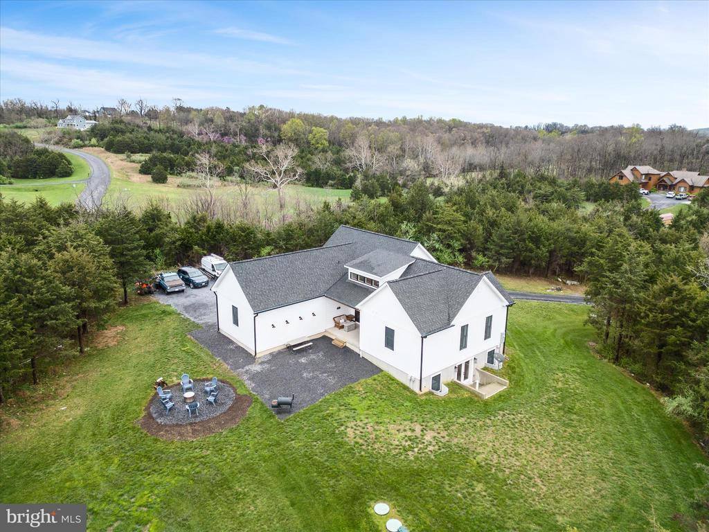 588 Savannah Drive, Strasburg, VA 22657