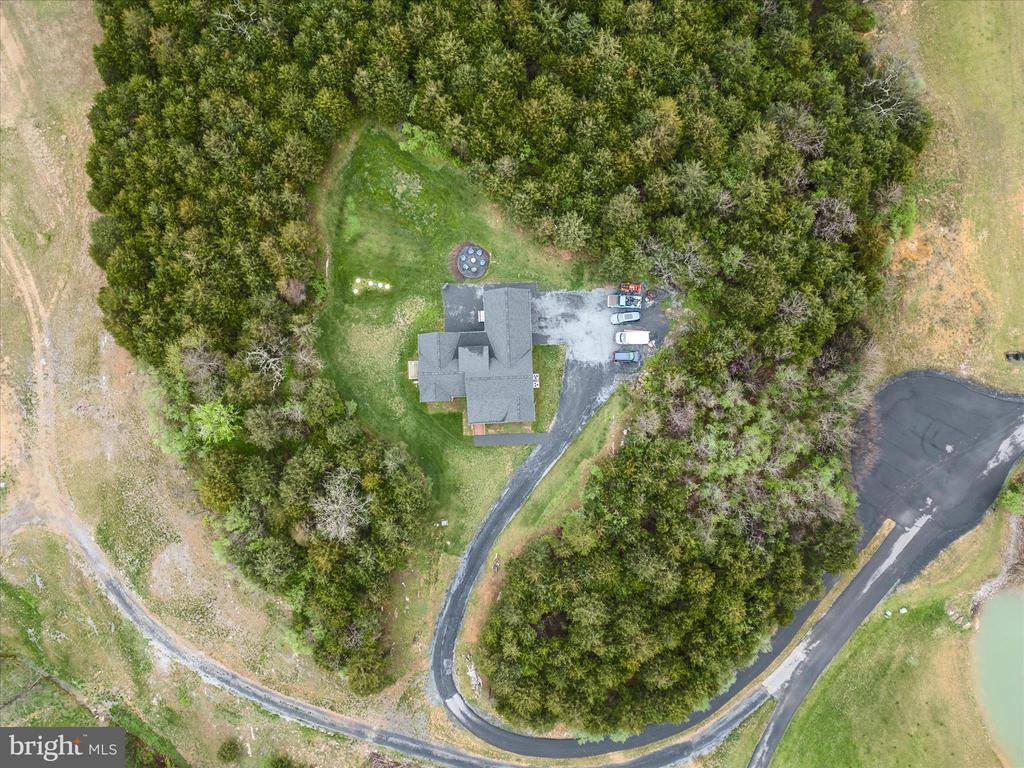 588 Savannah Drive, Strasburg, VA 22657