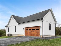 588 Savannah Drive, Strasburg, VA 22657