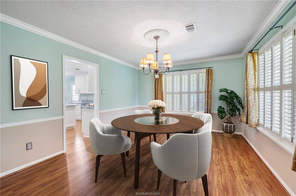 8705 Driftwood Drive, College Station, TX 77845