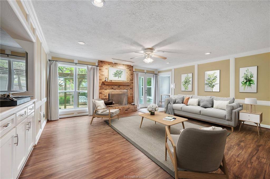 8705 Driftwood Drive, College Station, TX 77845