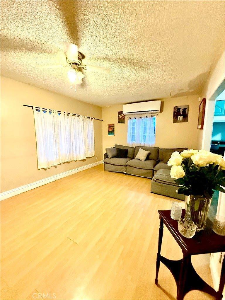 6703 Cedros Avenue, Van Nuys, CA 91405