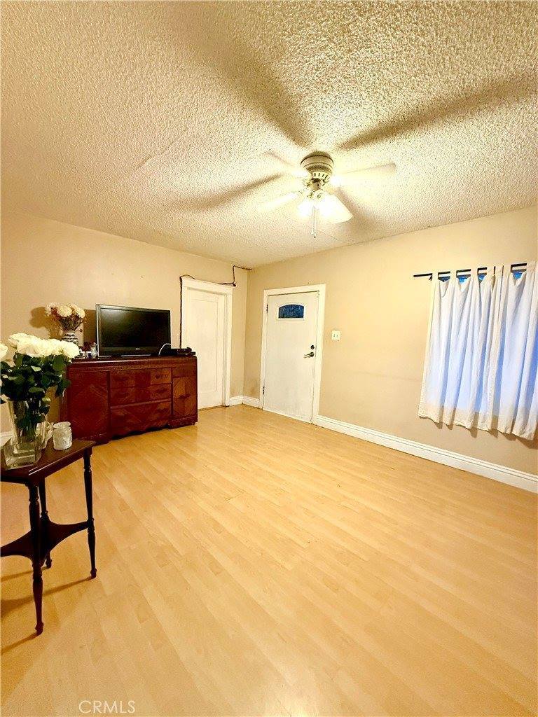 6703 Cedros Avenue, Van Nuys, CA 91405