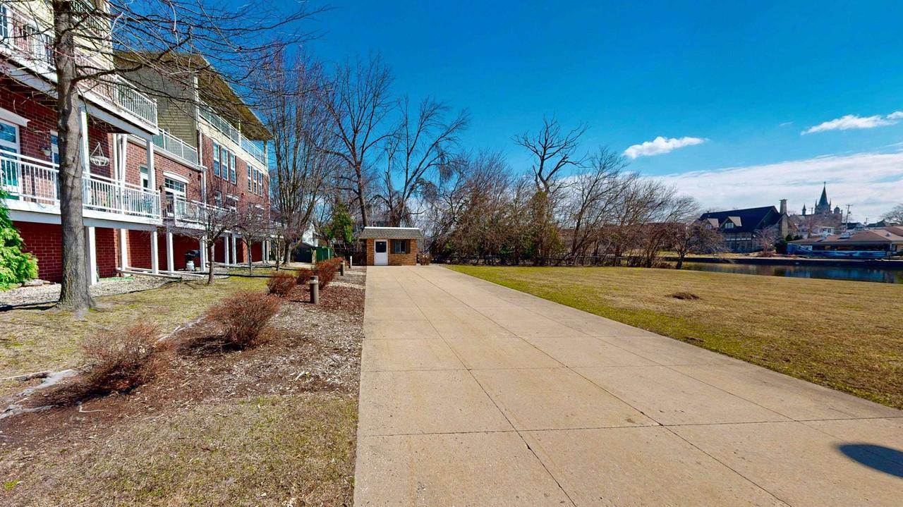 100 Edward Street #3, Fort Atkinson, WI 53538