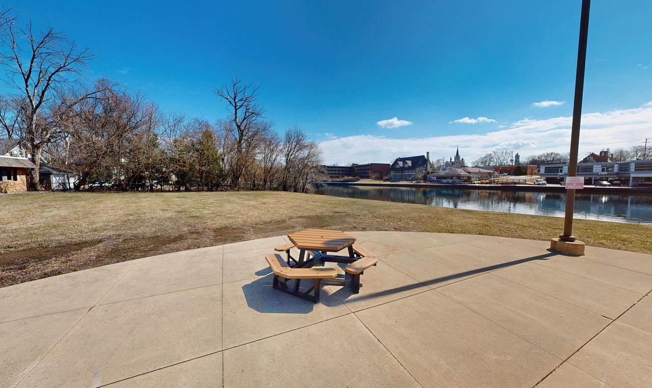 100 Edward Street #3, Fort Atkinson, WI 53538