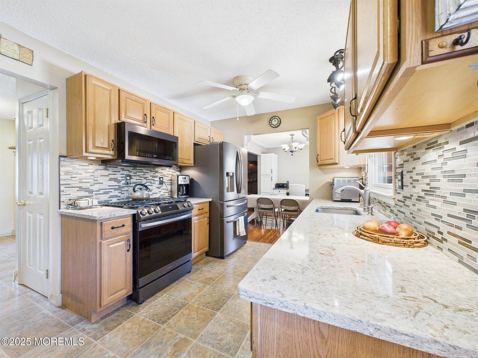 1450 Iroquois Court, Toms River, NJ 08755