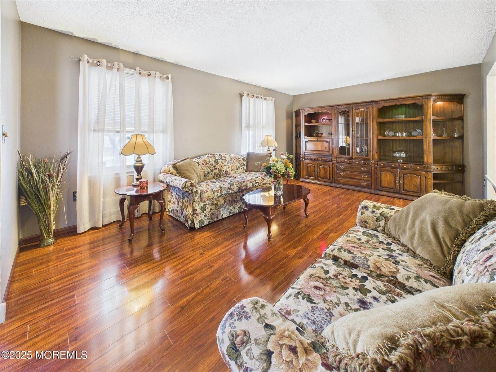 1450 Iroquois Court, Toms River, NJ 08755