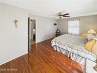 1450 Iroquois Court, Toms River, NJ 08755