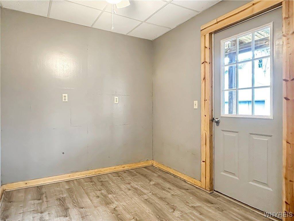 15 East Ribaud Avenue, Gainesville, NY 14550