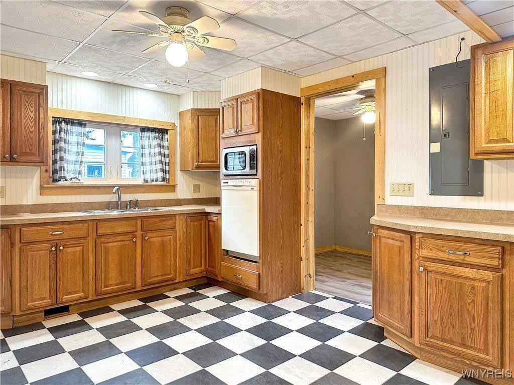 15 East Ribaud Avenue, Gainesville, NY 14550