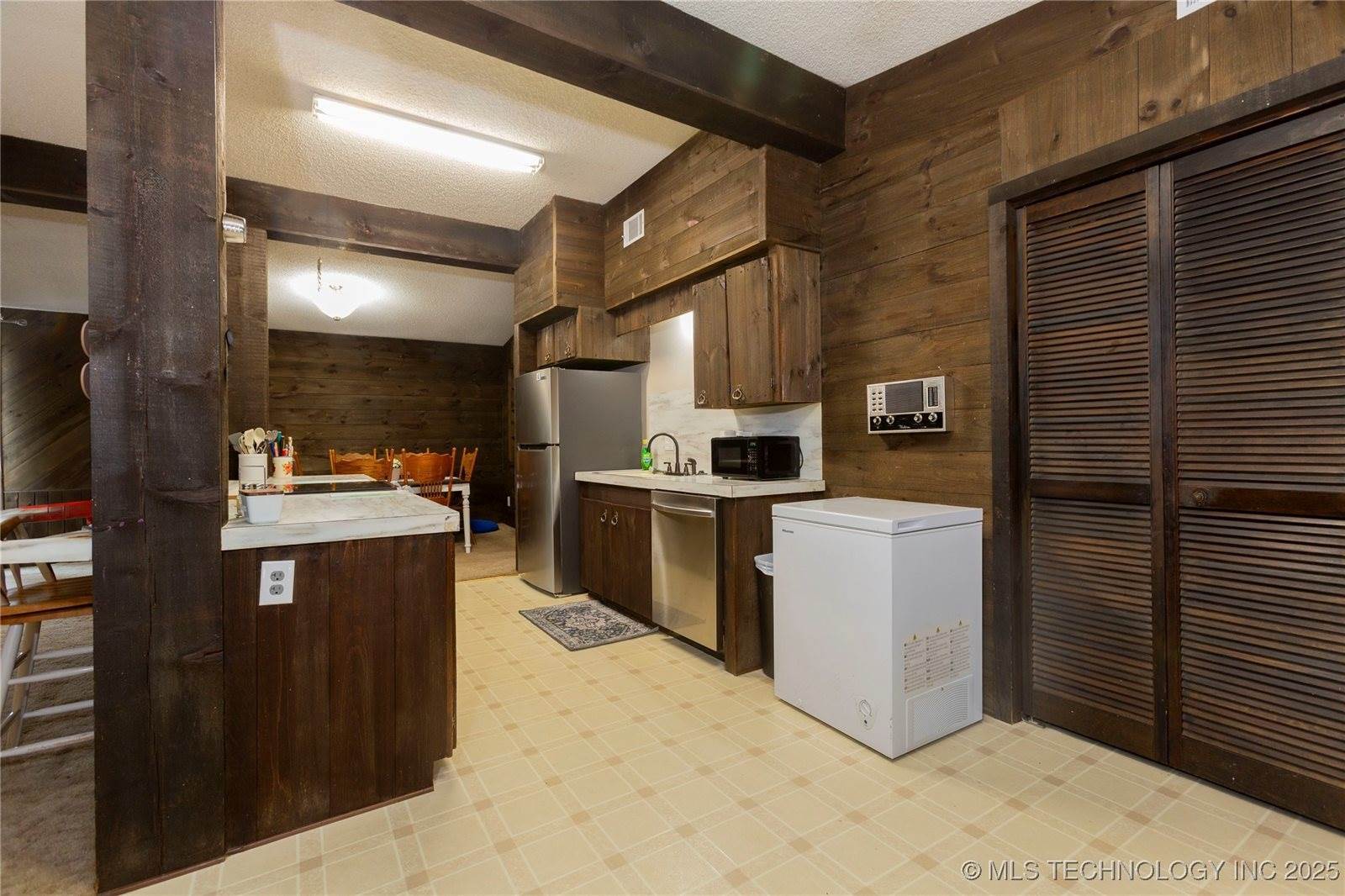 1227 North Strong, McAlester, OK 74501