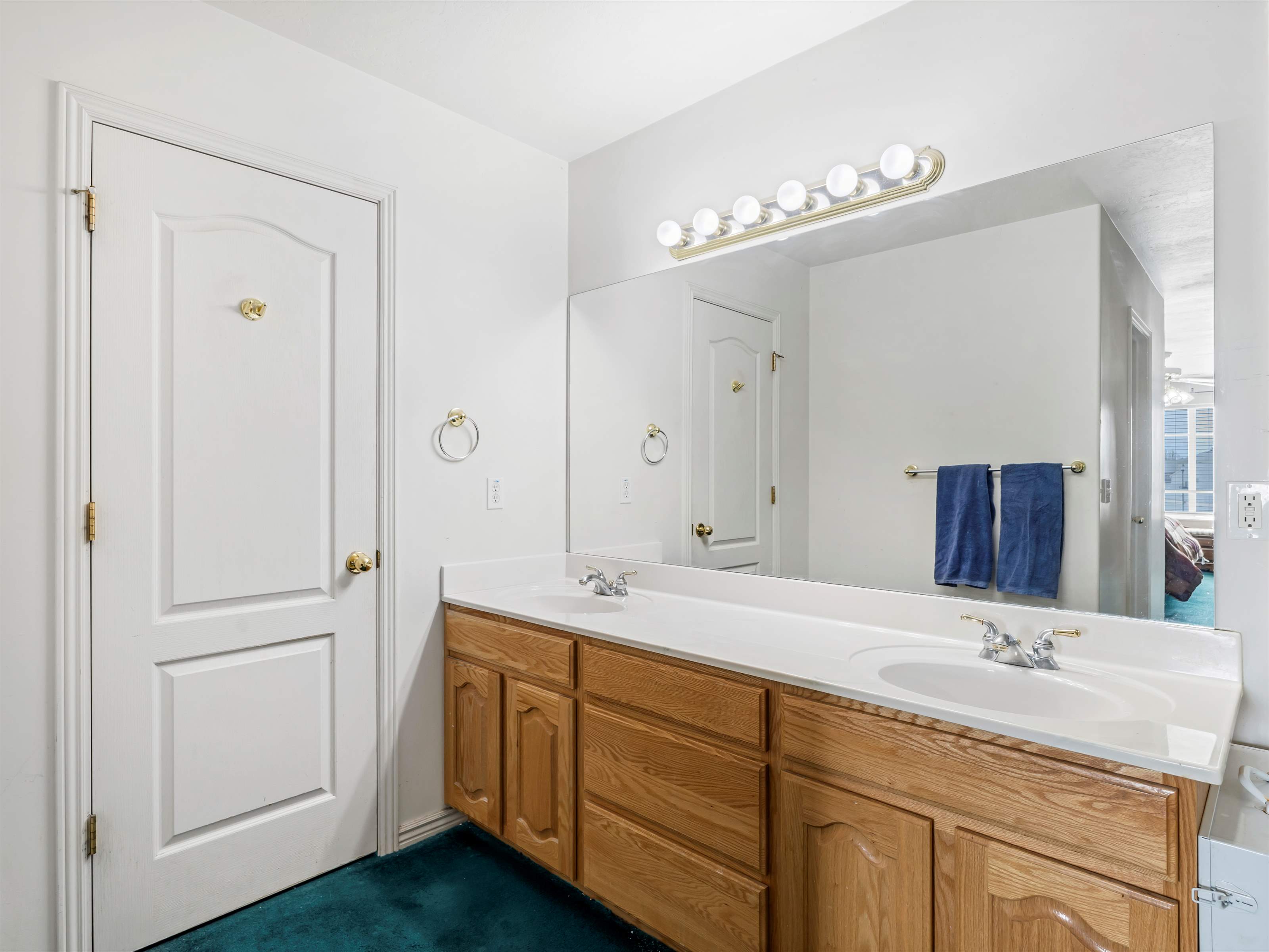 4572 West Bingham Park Dr South, West Jordan, UT 84088