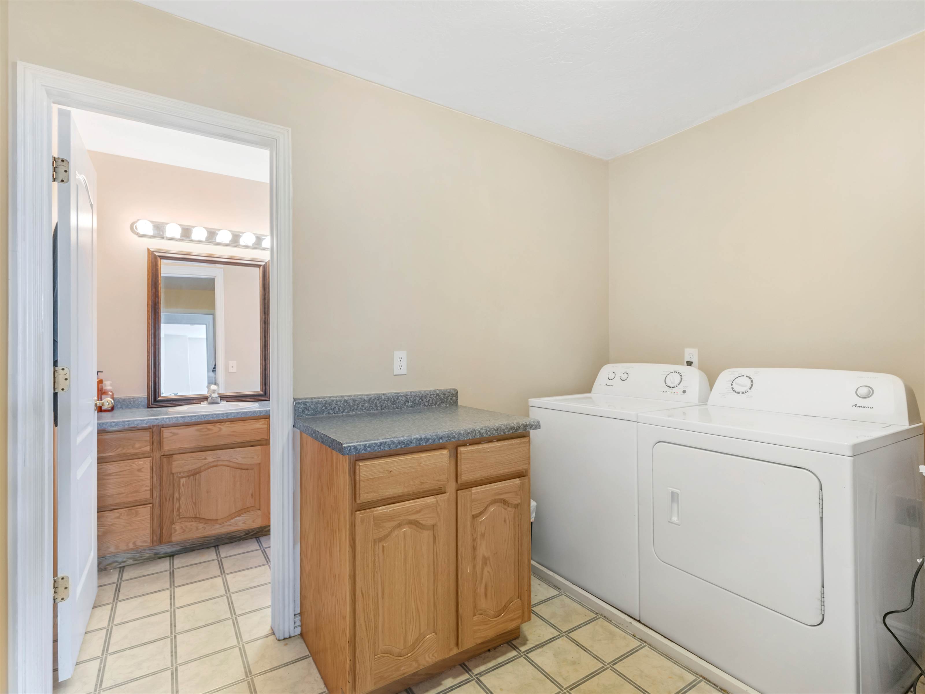 4572 West Bingham Park Dr South, West Jordan, UT 84088