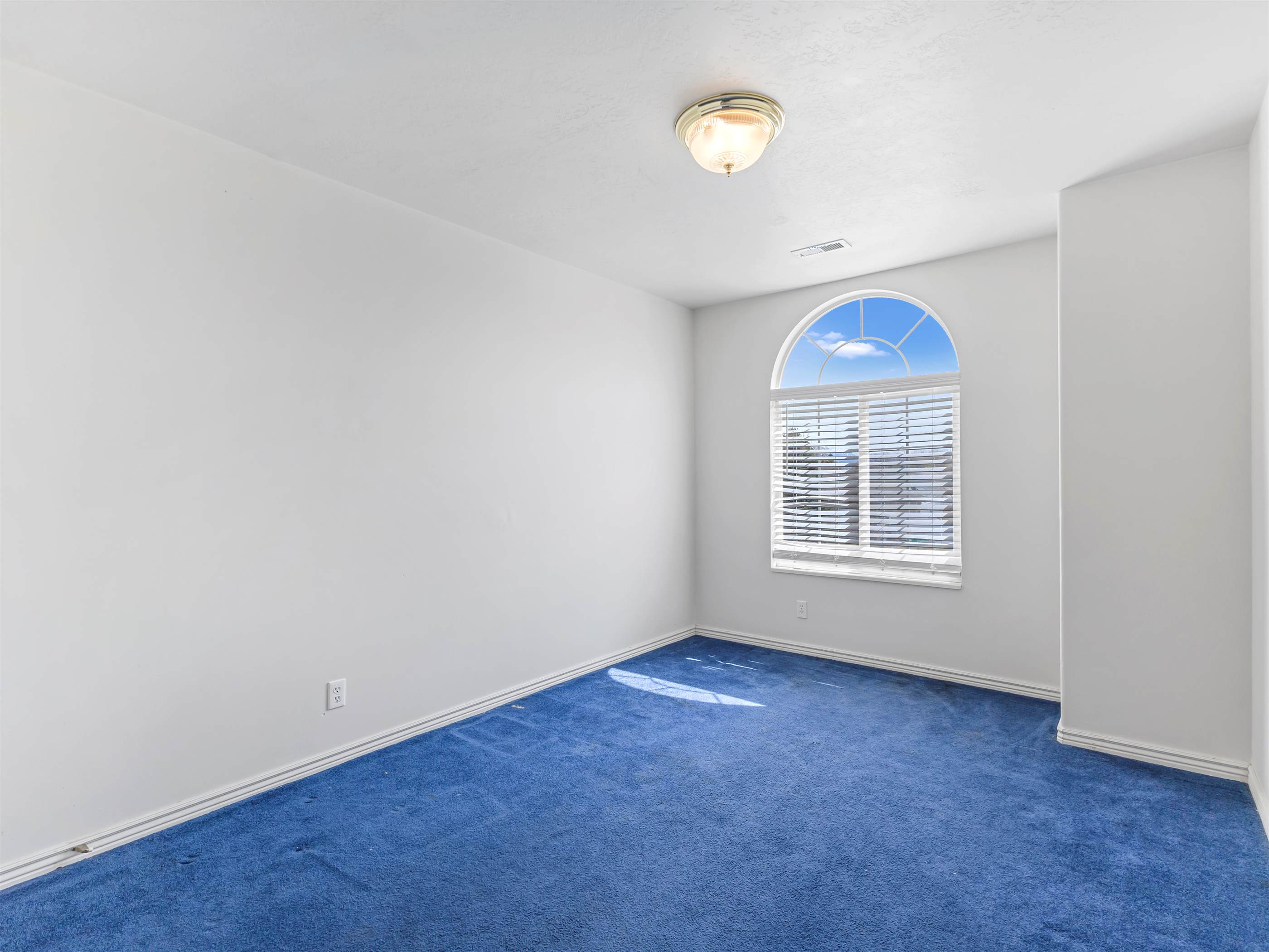 4572 West Bingham Park Dr South, West Jordan, UT 84088