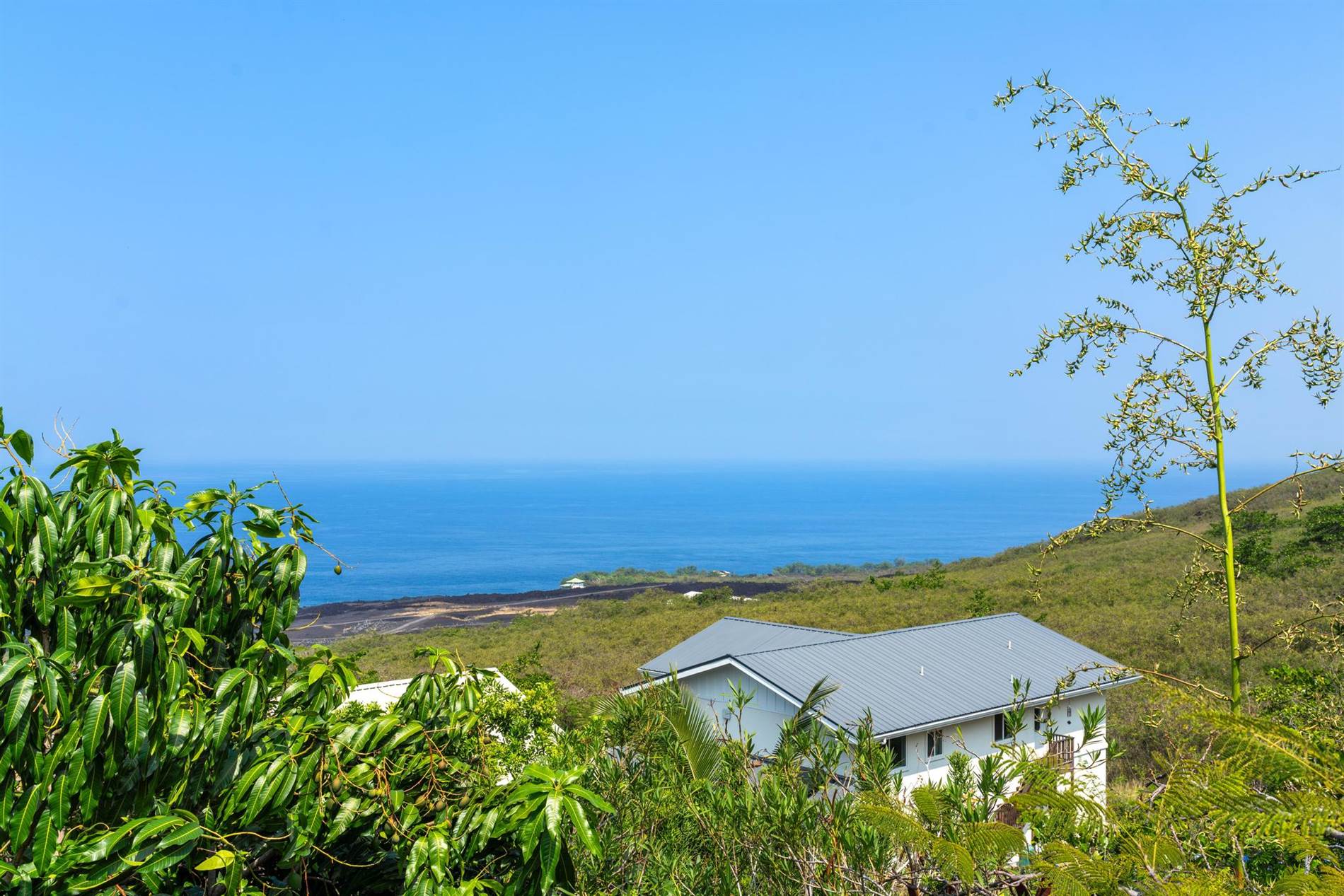87-3205 Guava Rd, Captain Cook, HI 96704