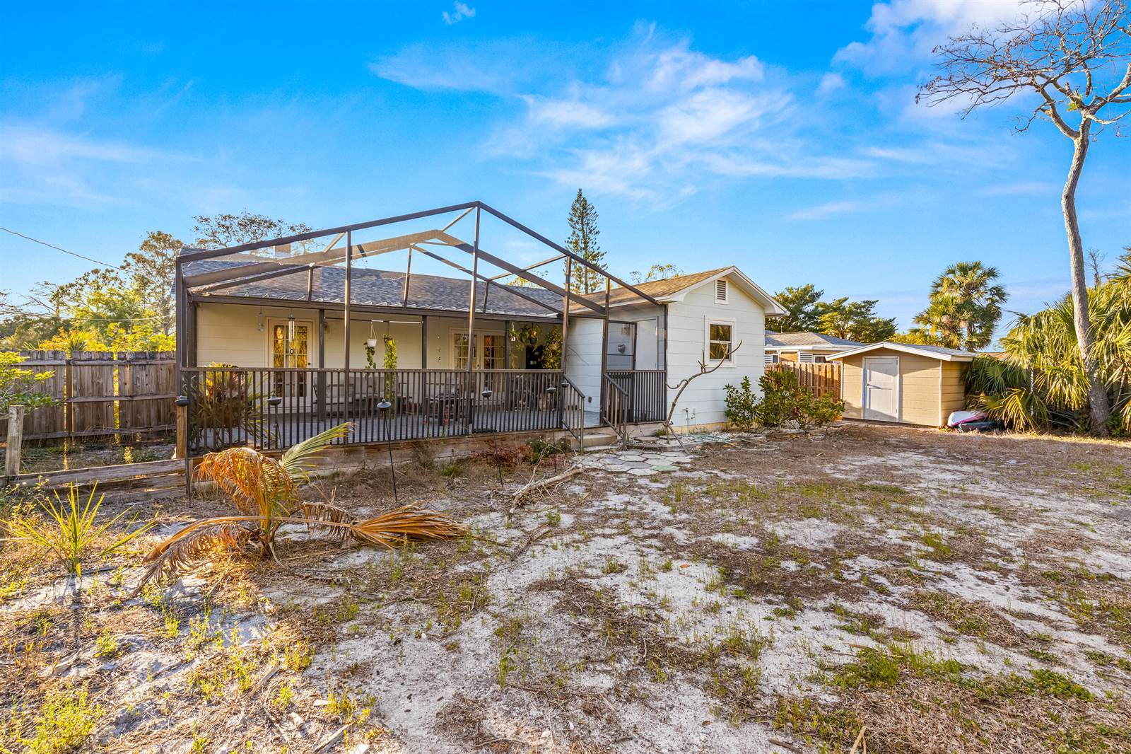 948 Alcazar Way S, St Petersburg, FL 33705