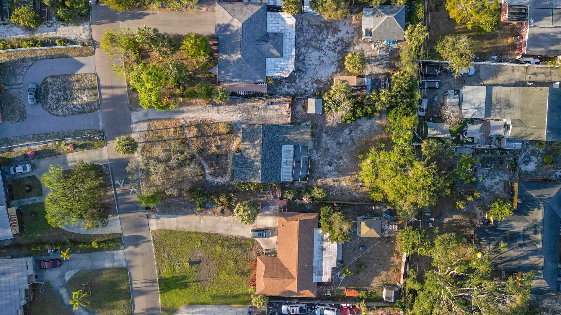 948 Alcazar Way S, St Petersburg, FL 33705