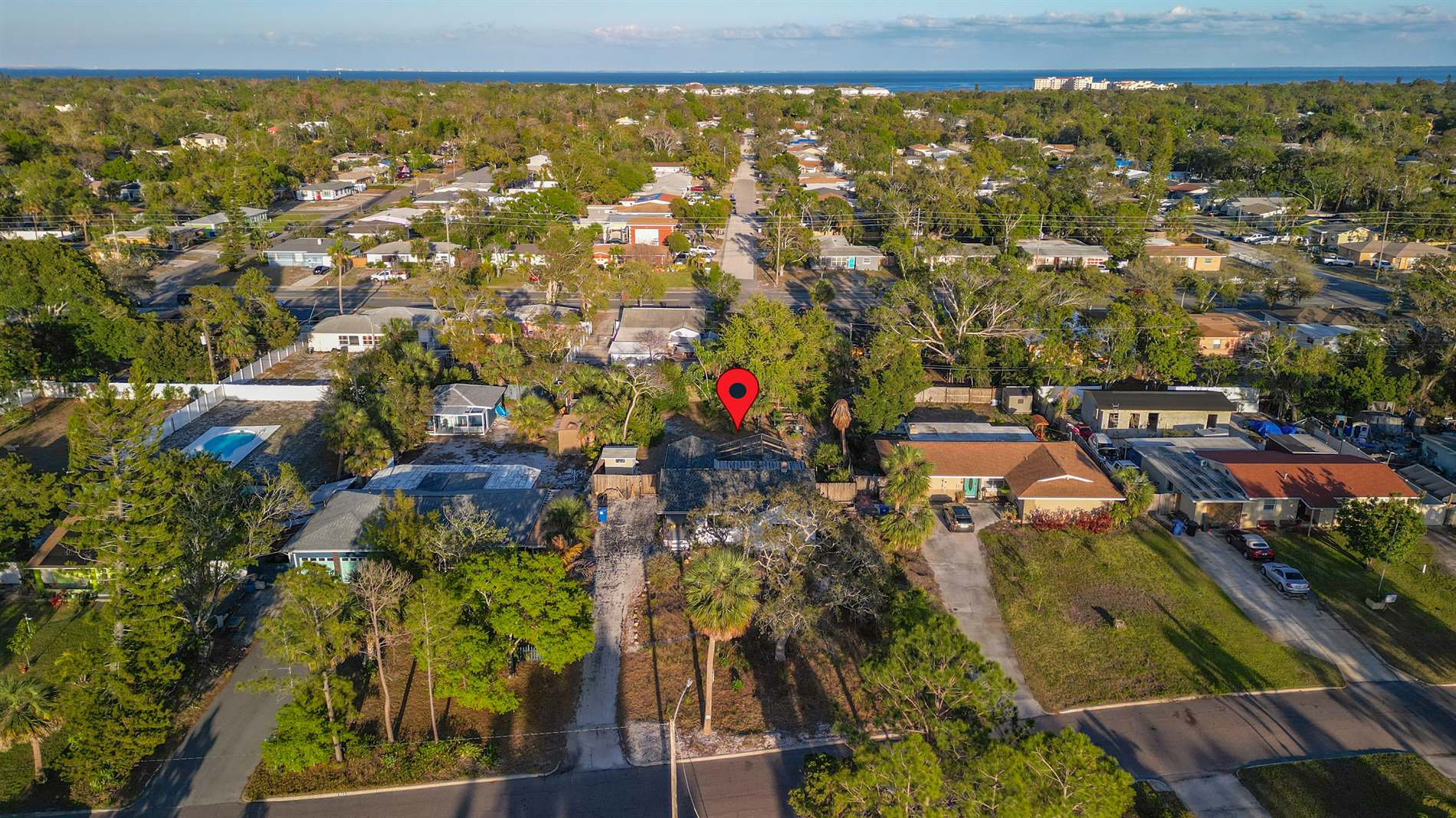 948 Alcazar Way S, St Petersburg, FL 33705
