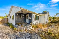 948 Alcazar Way S, St Petersburg, FL 33705