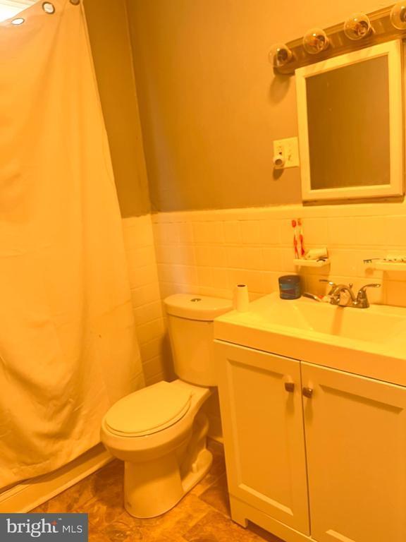 94 South 6TH Street, Darby, PA 19023