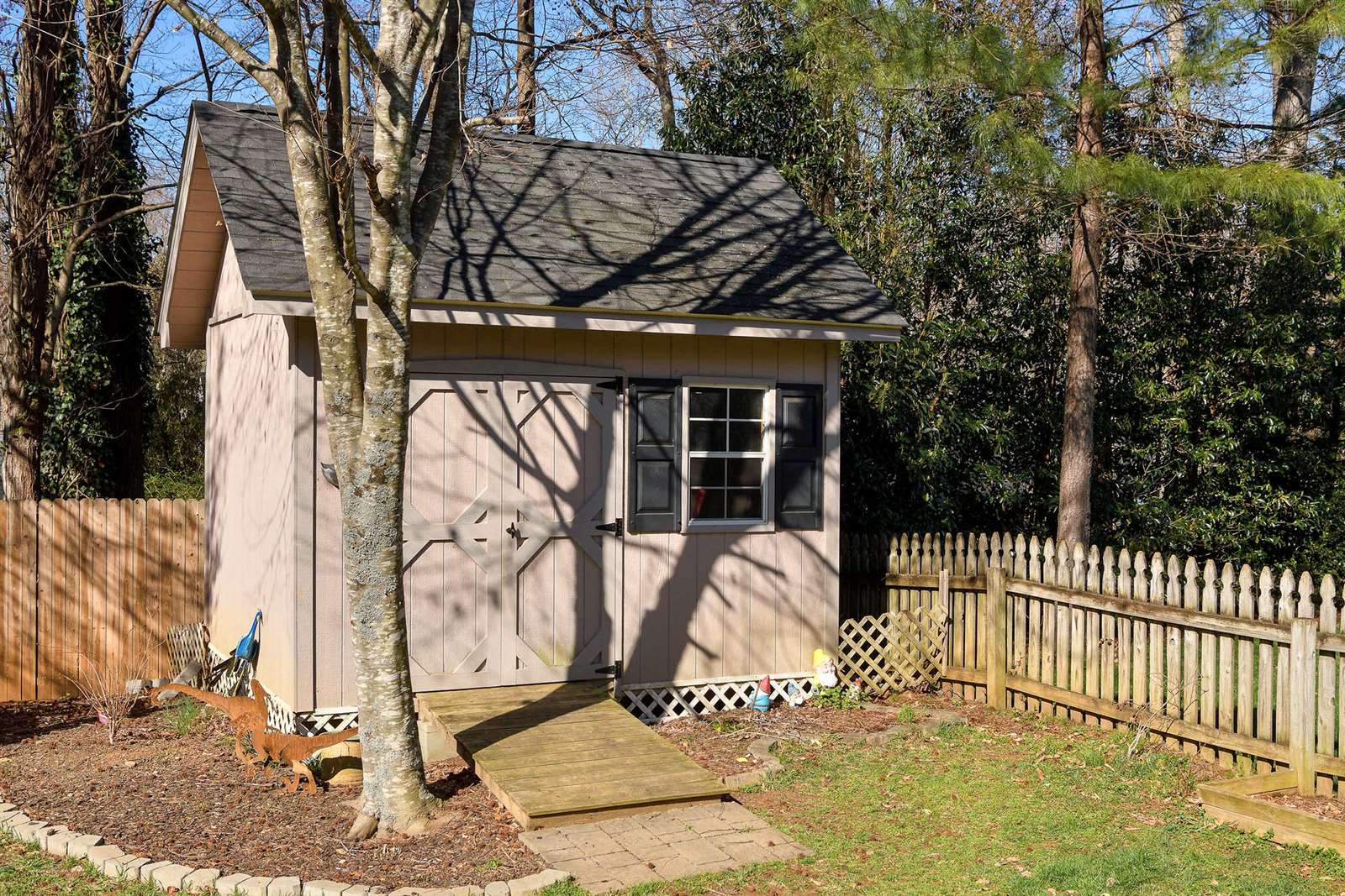 2311 Meadow Gate Drive, Greensboro, NC 27455