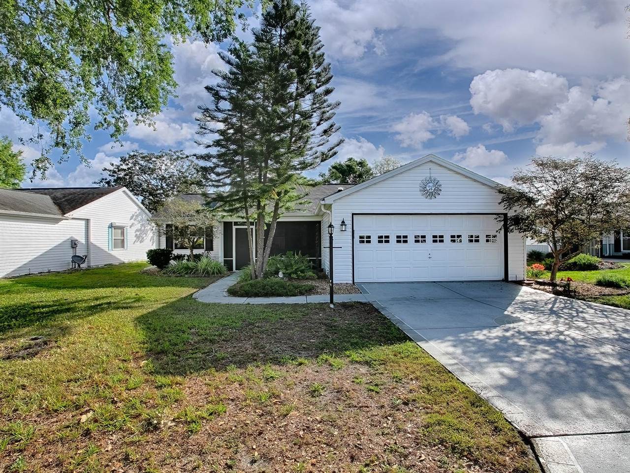 507 Torres Place, Lady Lake, FL 32159