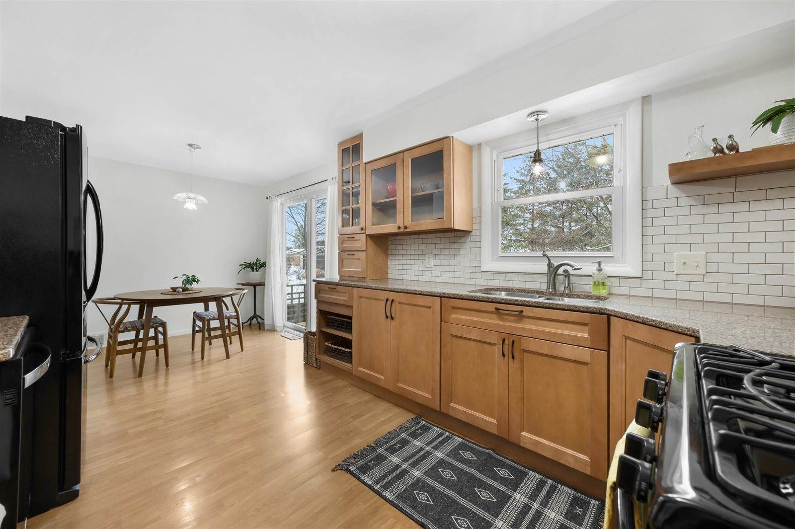 2341 Easlan Drive, Plover, WI 54467