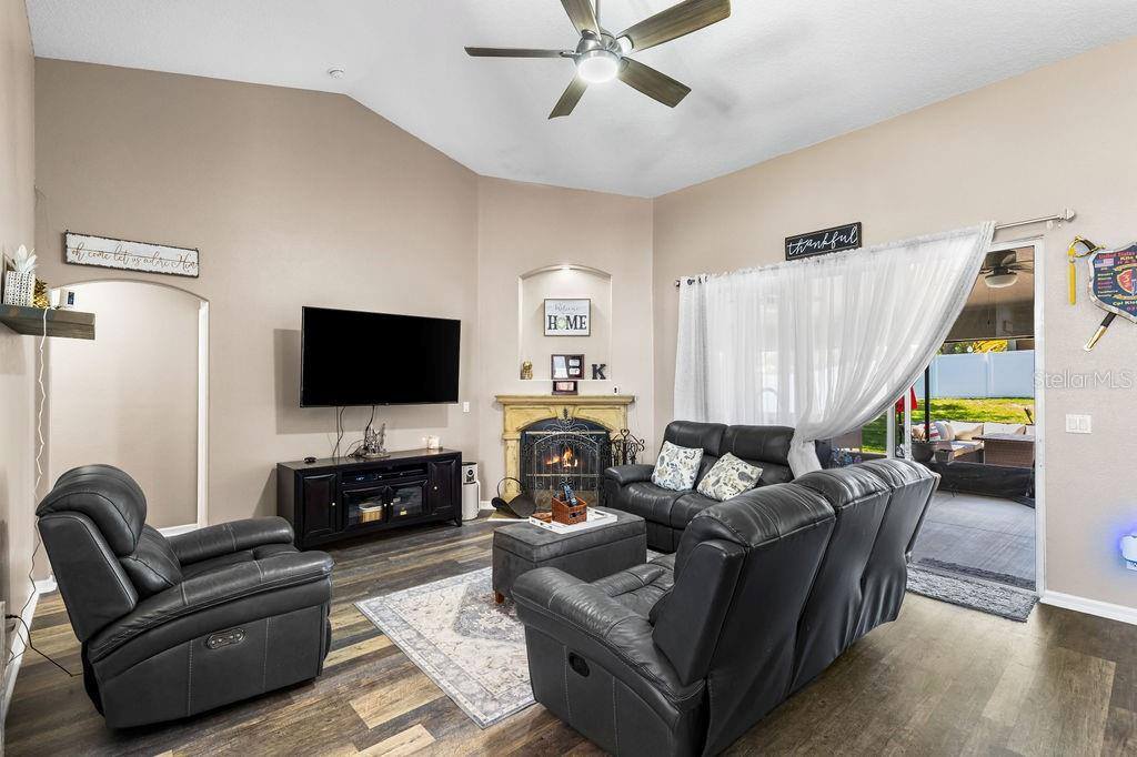 901 Cornell Avenue, Clermont, FL 34711