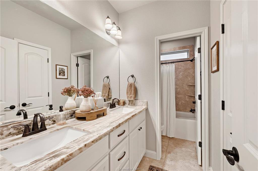 4006 Wild Creek Court, College Station, TX 77845