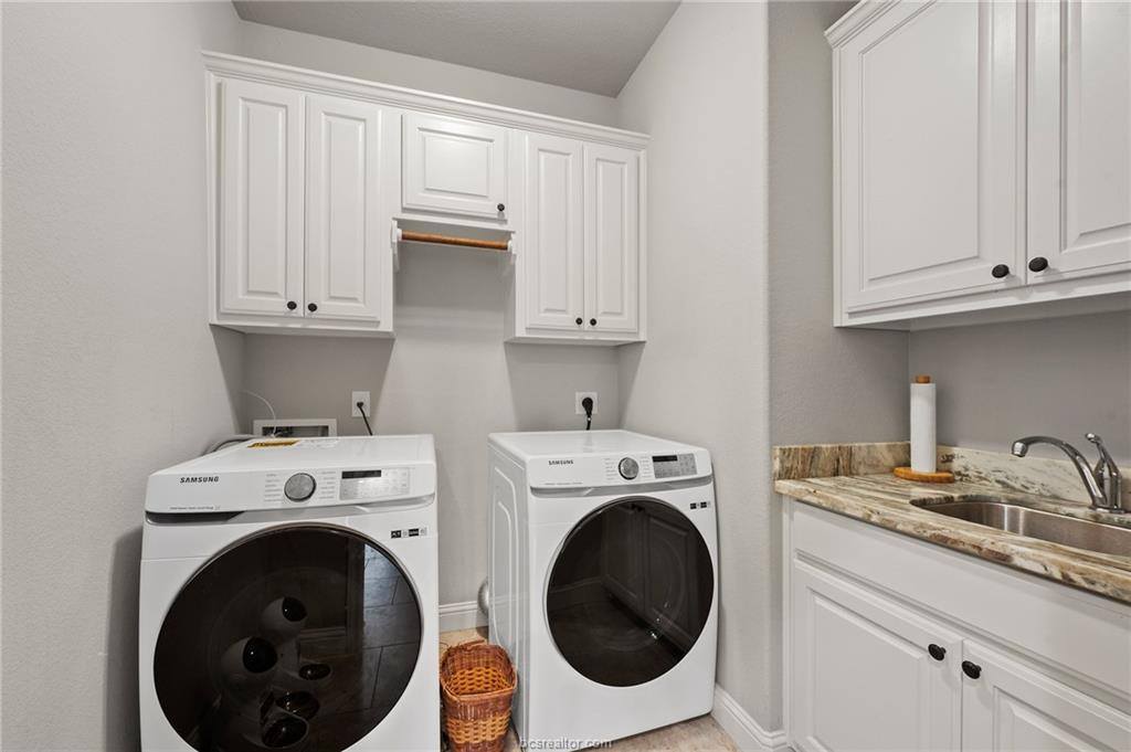 4006 Wild Creek Court, College Station, TX 77845