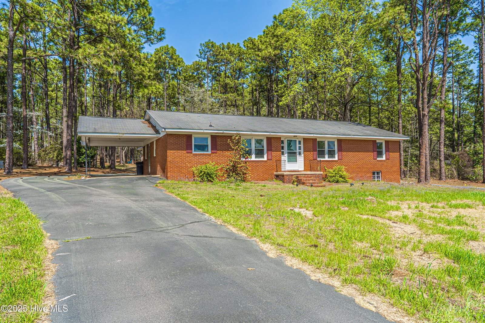 10395 Nc 211, Aberdeen, NC 28315