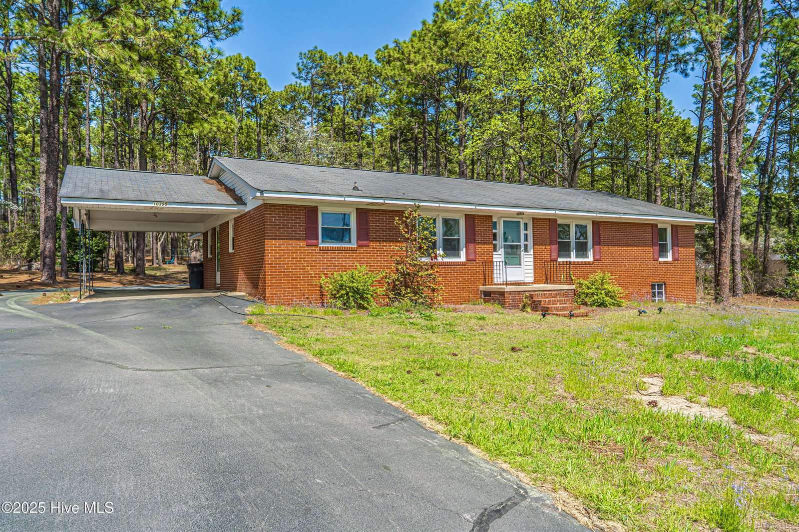 10395 Nc 211, Aberdeen, NC 28315