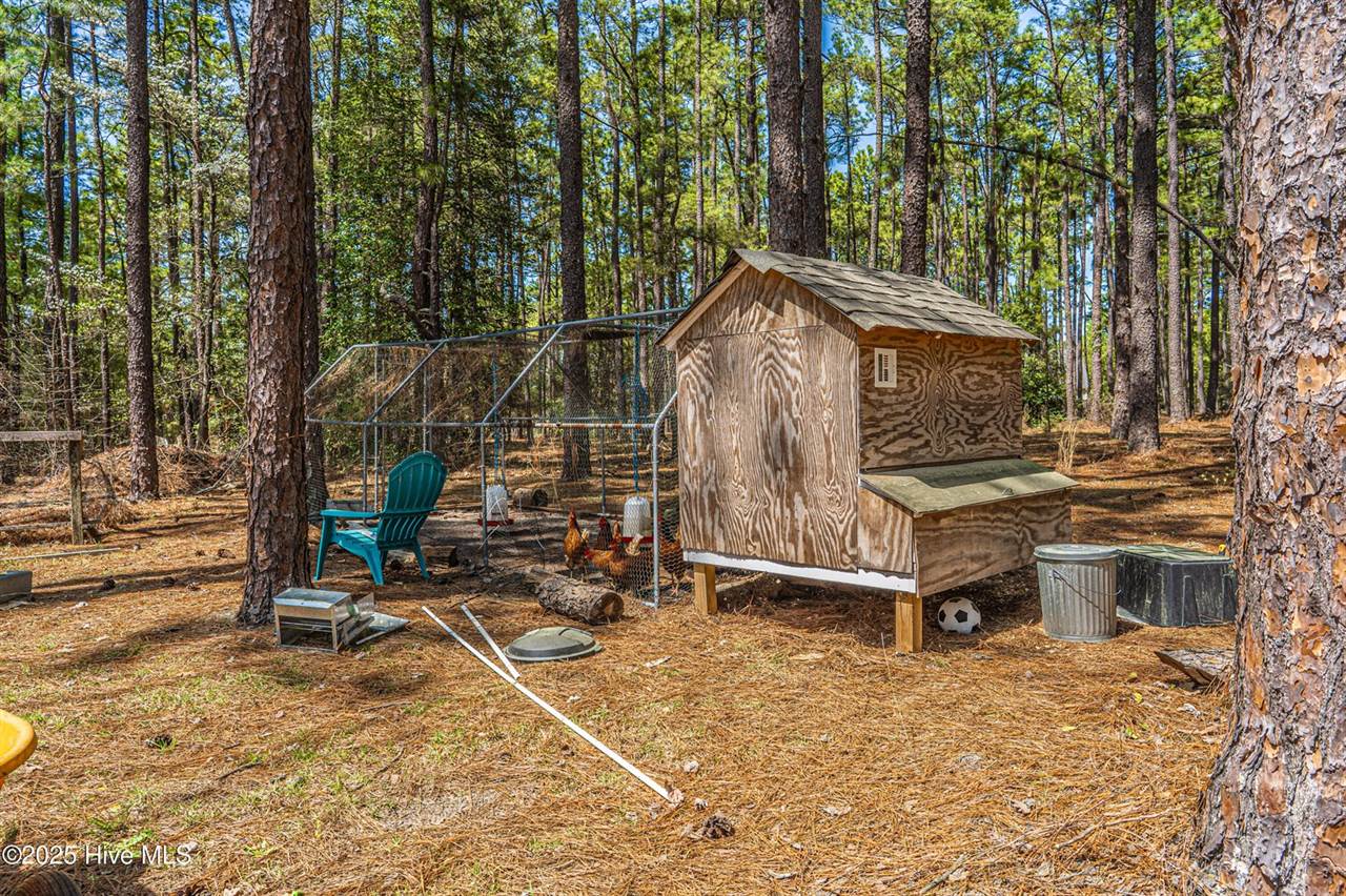 10395 Nc 211, Aberdeen, NC 28315