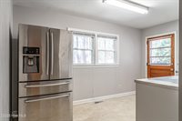 10395 Nc 211, Aberdeen, NC 28315