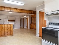 10395 Nc 211, Aberdeen, NC 28315