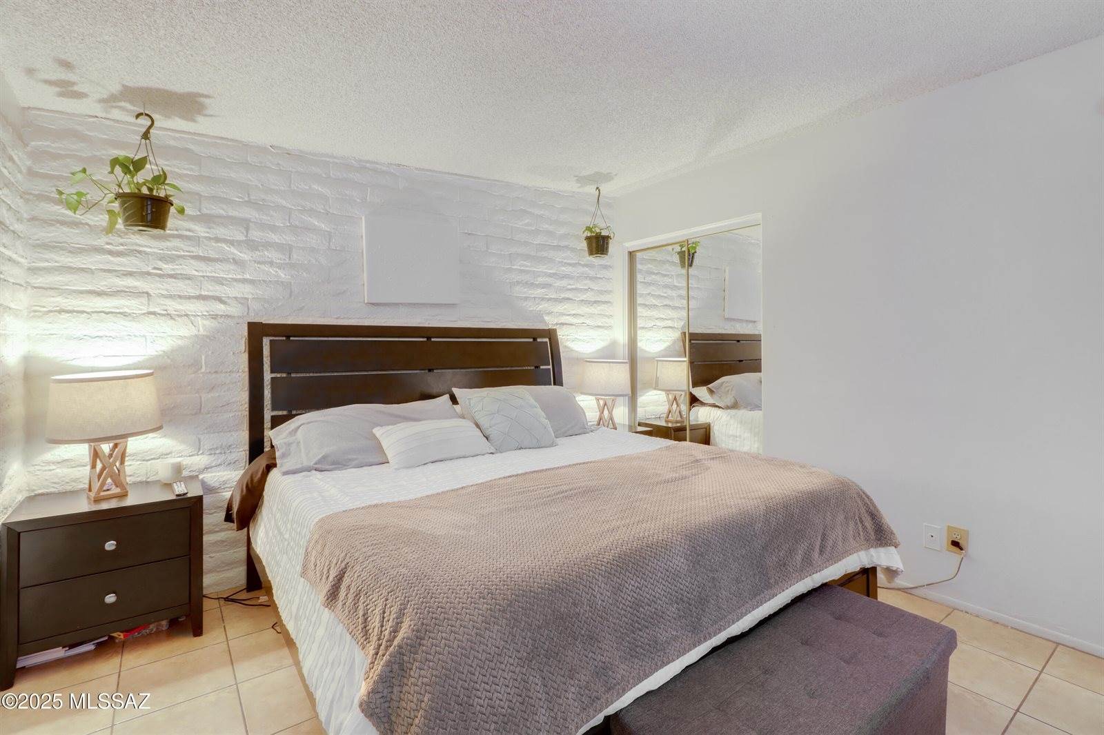 7231 East Pomegranate Street, Tucson, AZ 85730