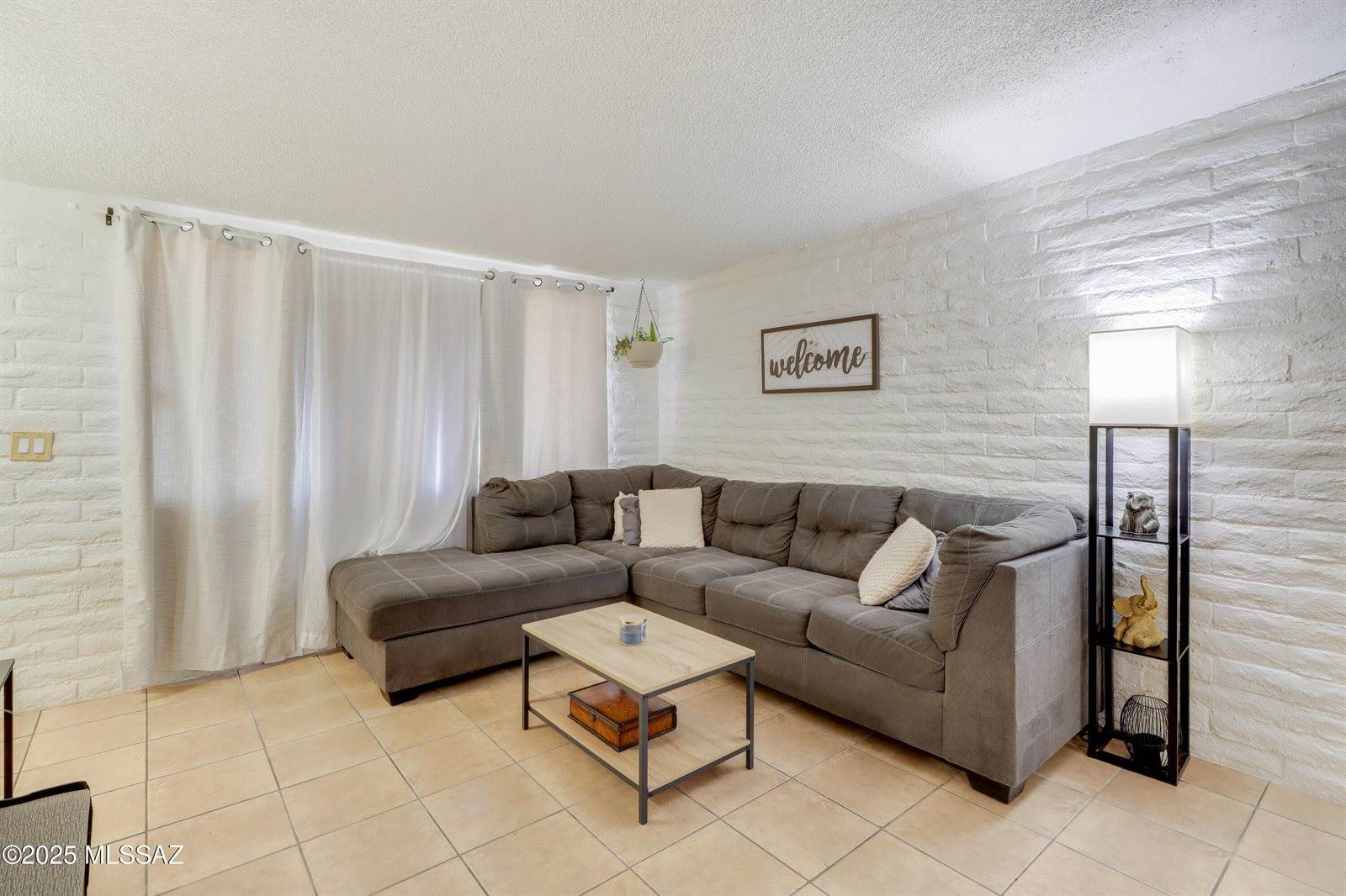 7231 East Pomegranate Street, Tucson, AZ 85730